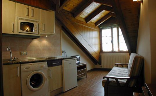 Apartamentos Gabarre ブロト エクステリア 写真