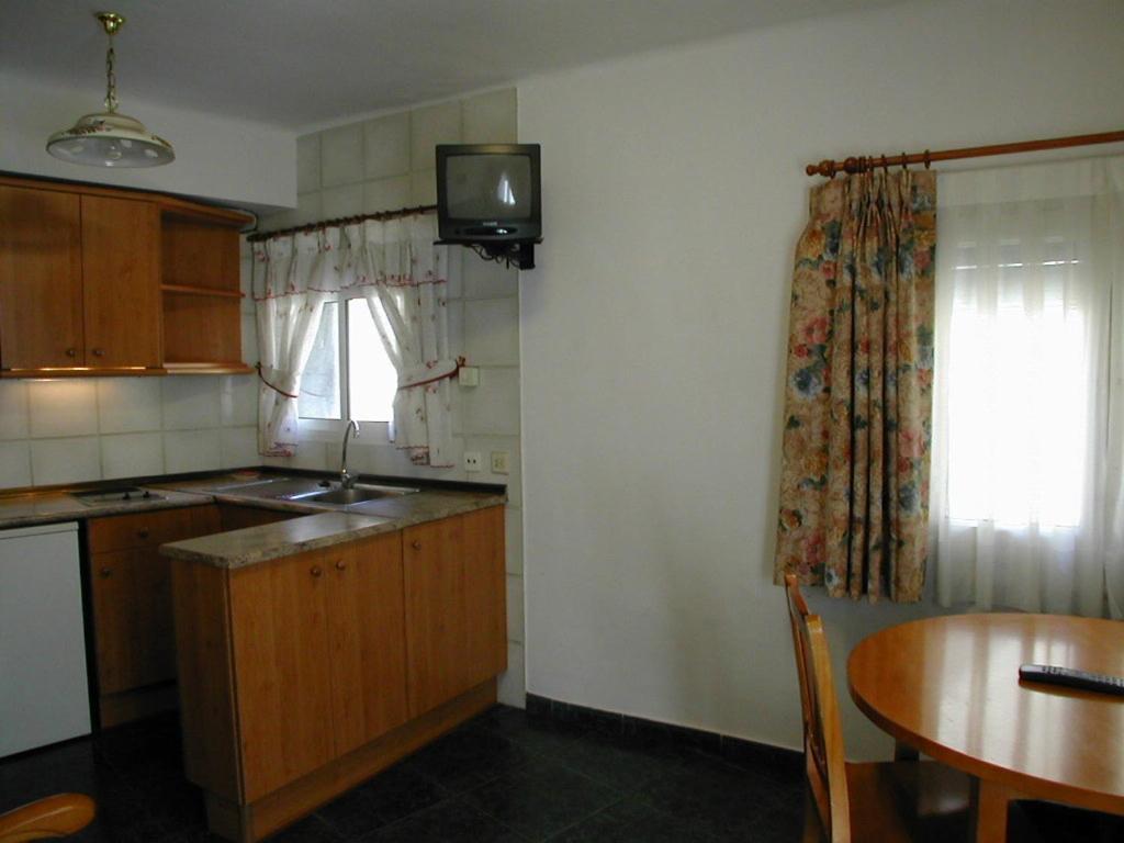 Apartamentos Gabarre ブロト エクステリア 写真